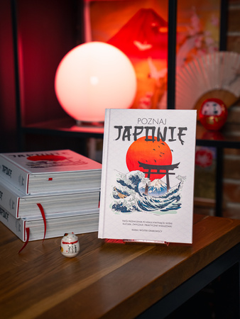 Książka Poznaj Japonie + Zestaw do matchy Hakemekobiki